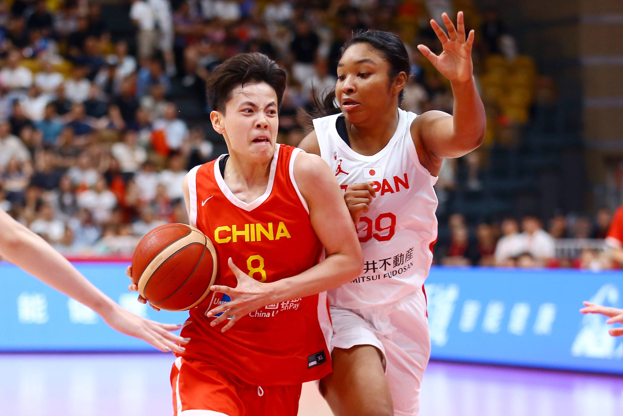 九游体育-篮球女子半决赛：中国队大胜晋级决赛