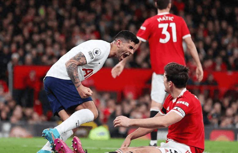 关于曼联客场不敌谢菲联,遭遇三连败的信息 关于曼联客场不敌谢菲联,遭遇三连败的信息