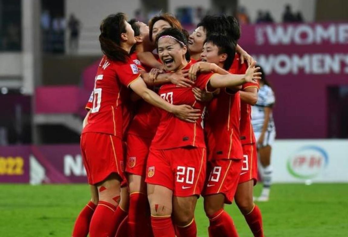 勇往直前,我国女足再破纪录 勇往直前,我国女足再破纪录