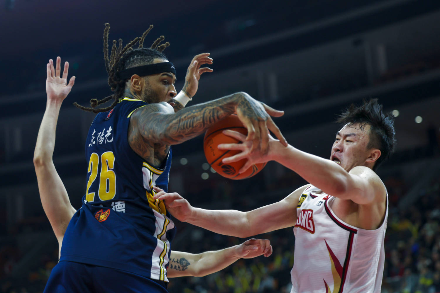 比赛节奏快速,球员出手瞬间决胜负的简单介绍 比赛节奏快速,球员出手瞬间决胜负的简单介绍