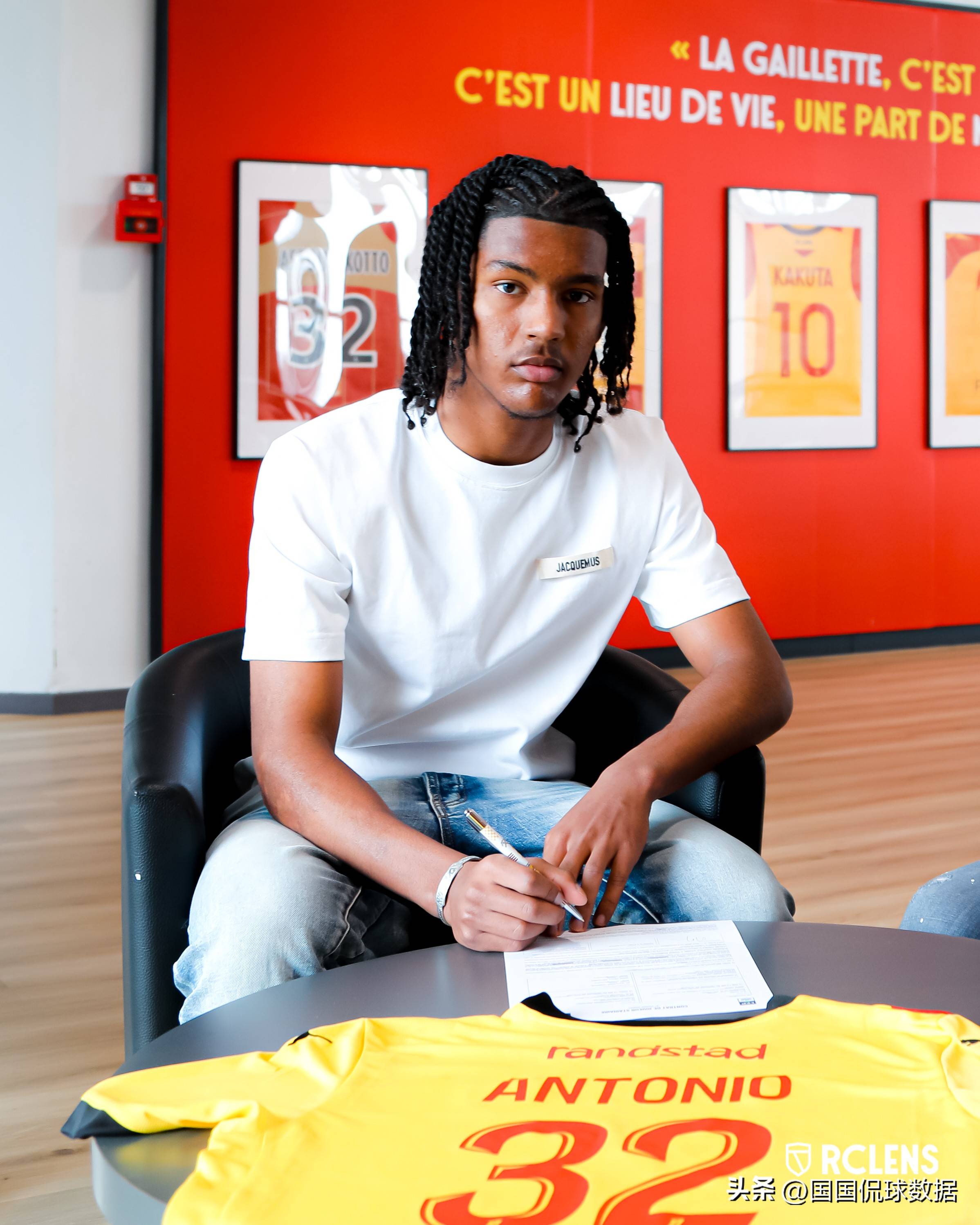 雷恩客场遭遇意外,未能取胜 雷恩客场遭遇意外,未能取胜