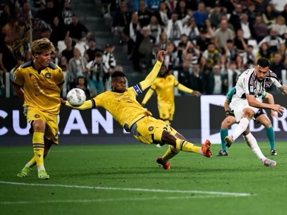 包含意甲赛场欢声笑语，欧战如火如荼的词条