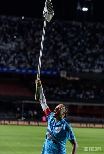 大连人马内马尔破门，助球队胜利