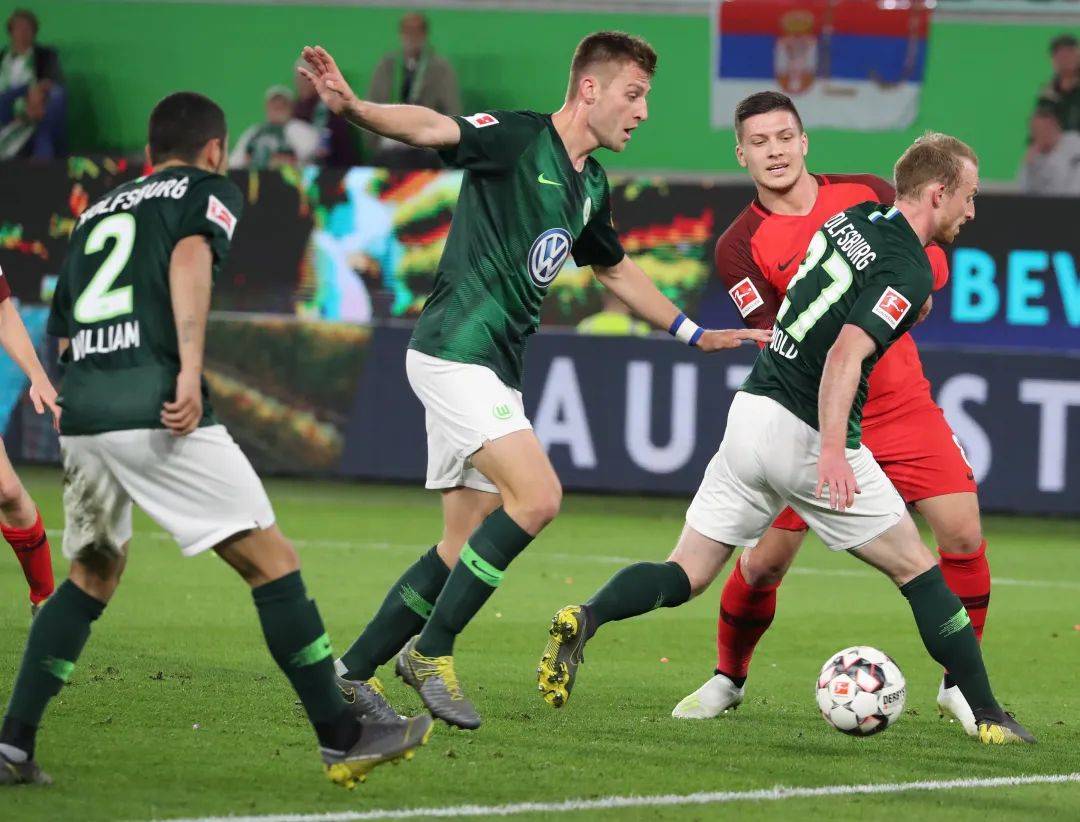 九游体育-沃尔夫斯堡成绩大幅提高，冲击德甲前四的简单介绍