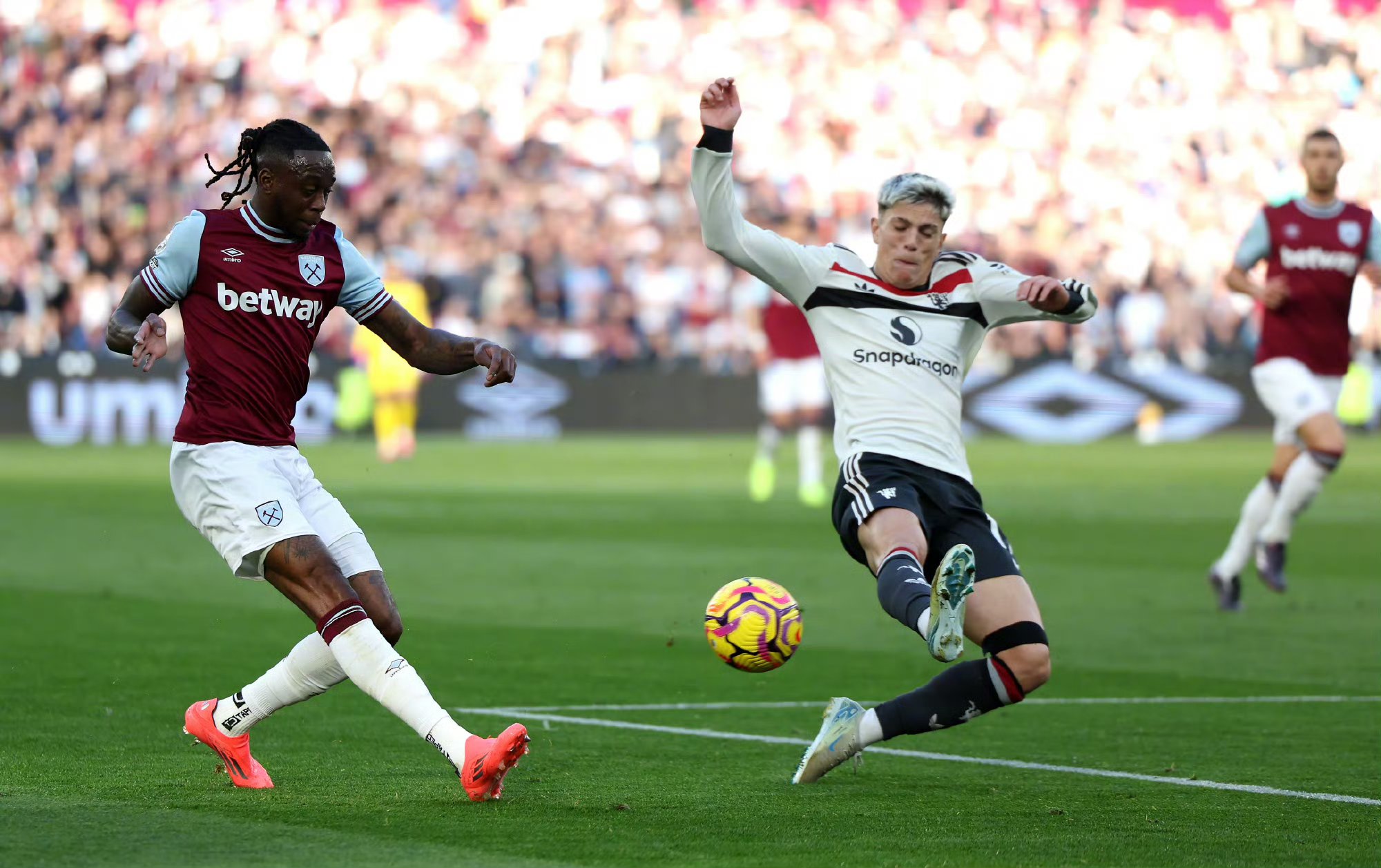 关于西汉姆联遭遇惨败,球队战绩继续停滞不前!的信息 关于西汉姆联遭遇惨败,球队战绩继续停滞不前!的信息