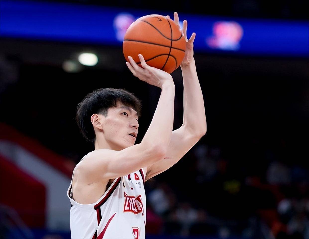 替补崭露头角，球队锋线转换